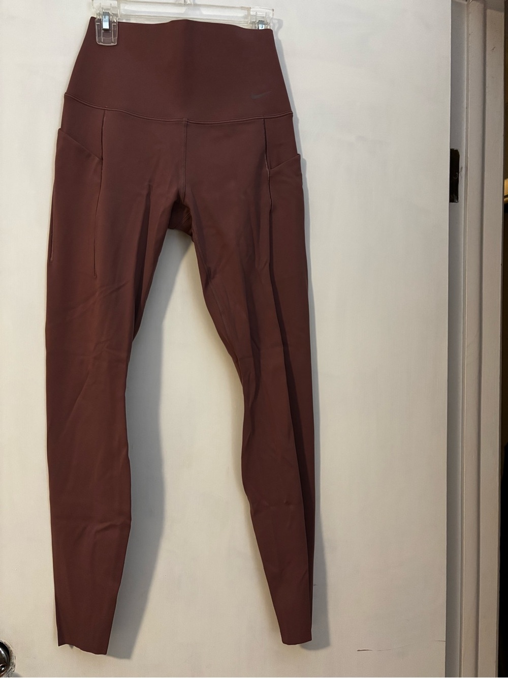 Nike High-Waist Workout Leggings in Deep Burgundy